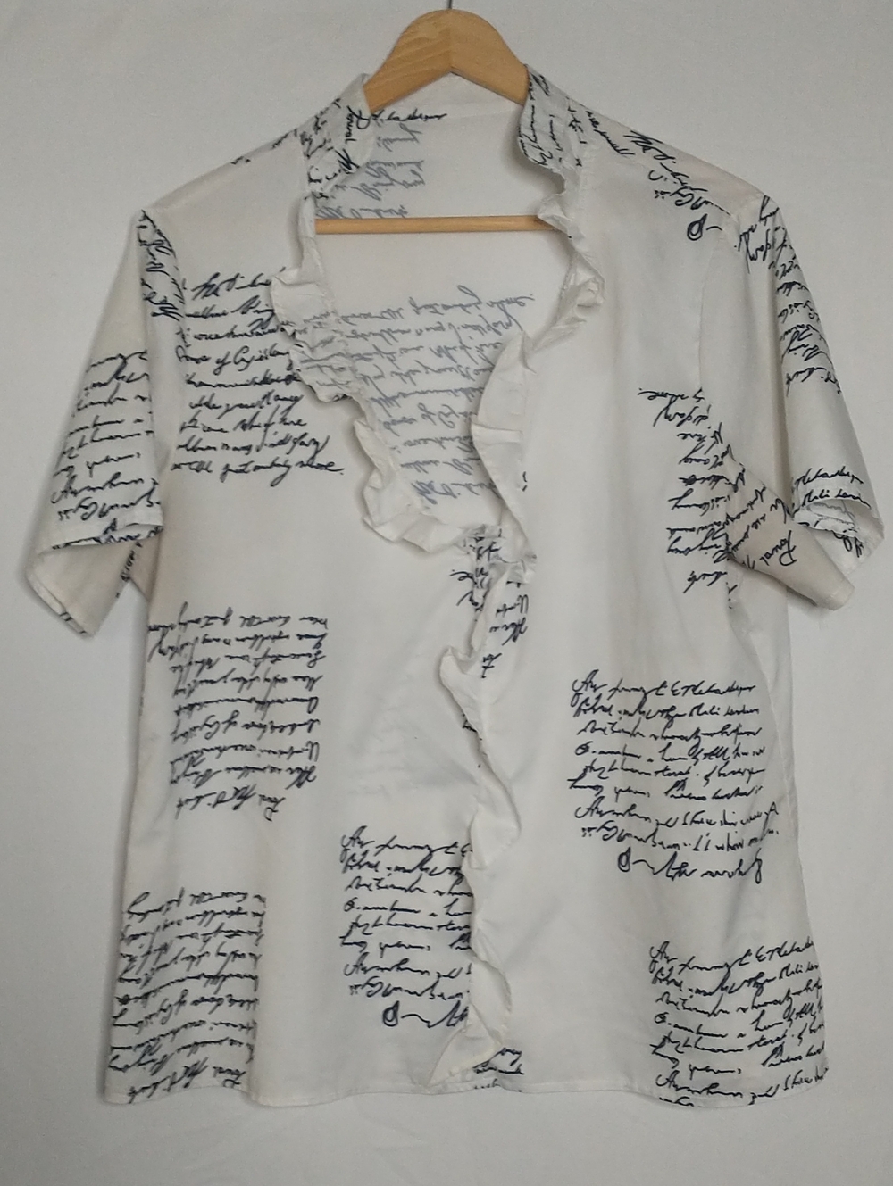 Romantic White Script-Print Short Sleeve Blouse - Casual Ruffle Front L
